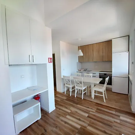 Apartment Village Crveni Vrh