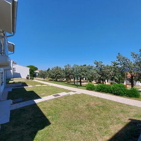 Village Crveni Vrh